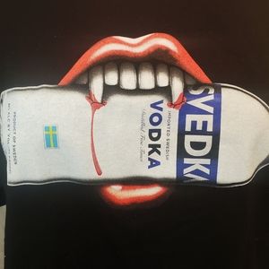 Svedka Vodka T Shirt Size Large Vampire Black New